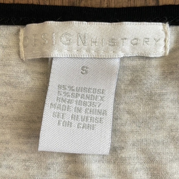 Design History Grey/black/white soft color block high low casual Color block top - Picture 5 of 7